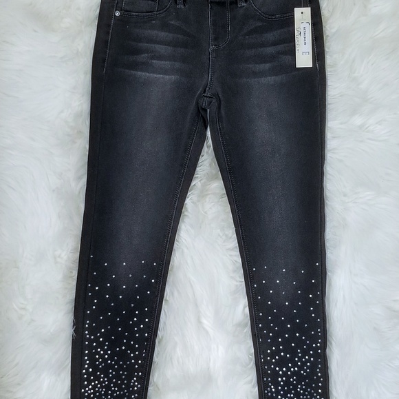 skinny jeans with stars